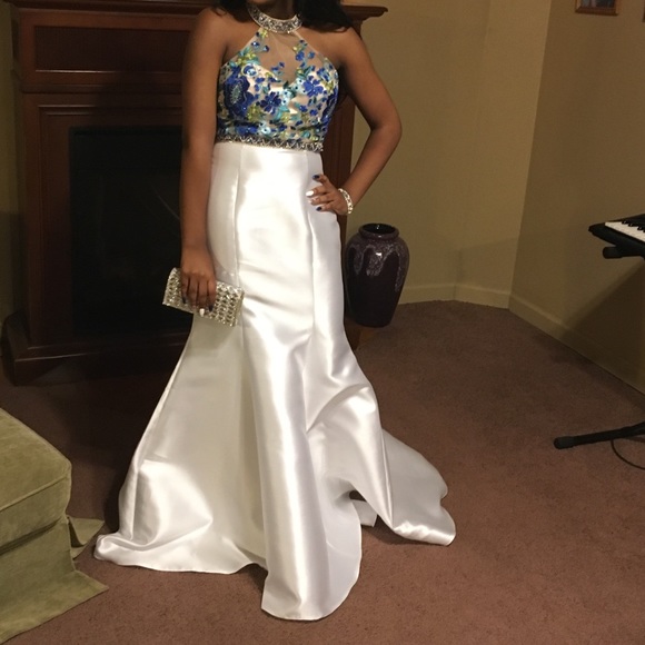 Prom Dress or Evening Gown - Picture 2 of 2